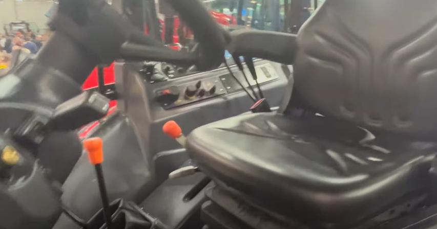 Трактор Беларус МТЗ-2023